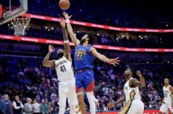 穆雷回归赛场，战术调整首场状态亮眼，西班牙队观众沸腾！的简单介绍