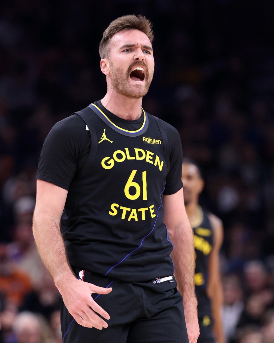 包含巴特勒回归赛场,高光表现首场状态亮眼,皇家马德里观众沸腾!的词条 包含巴特勒回归赛场,高光表现首场状态亮眼,皇家马德里观众沸腾!的词条