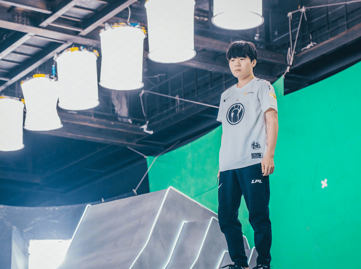 Rookie回归赛场，连败首场状态亮眼，切尔西观众沸腾！的简单介绍